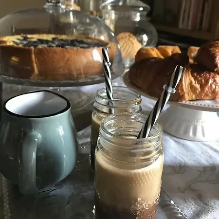 La Bouganville Bed & Breakfast